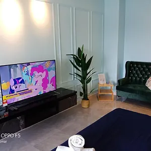 https://imperio-residence-city-view.hotelsinmalacca.net